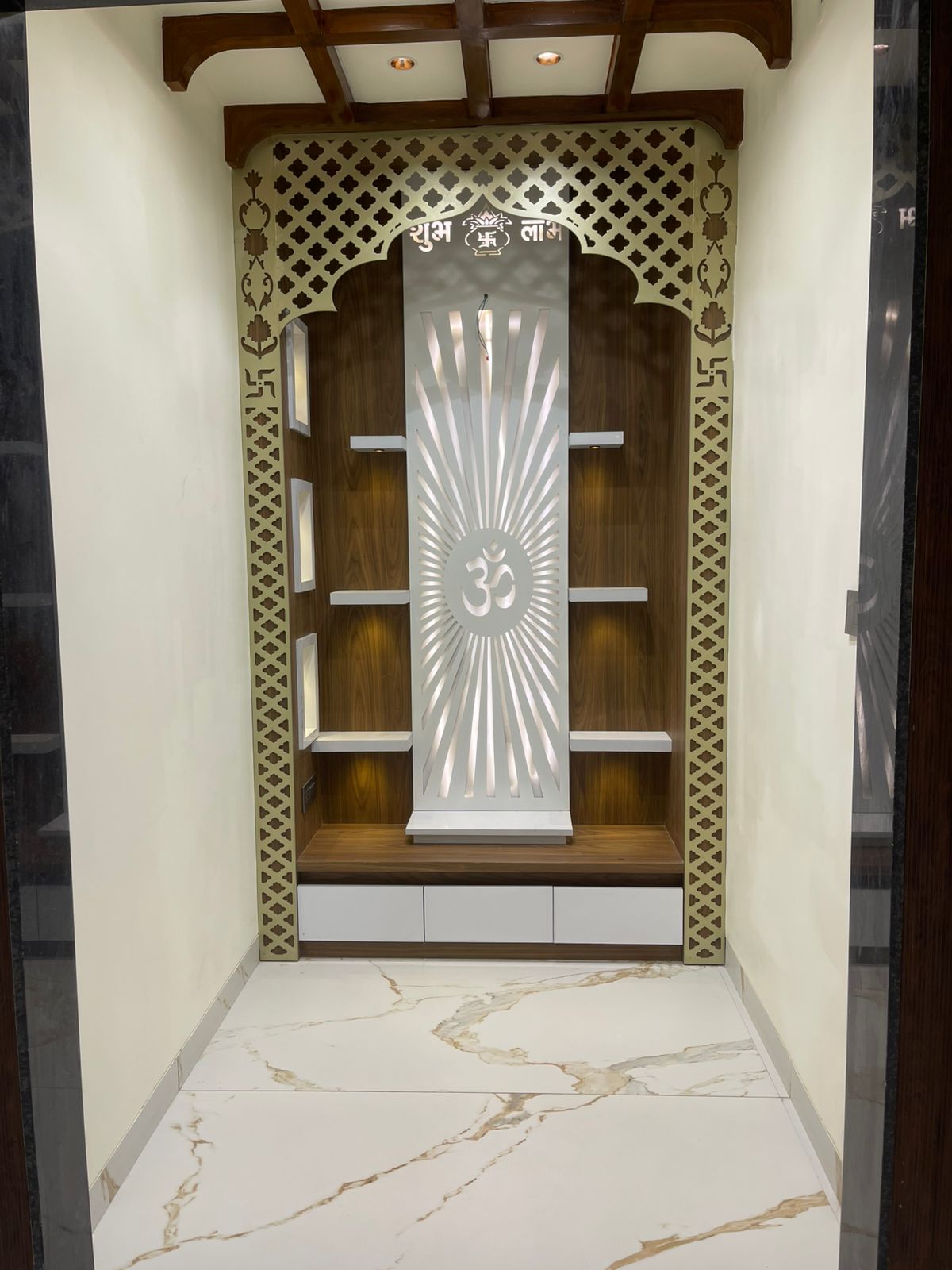 6 BHK luxury kothi
