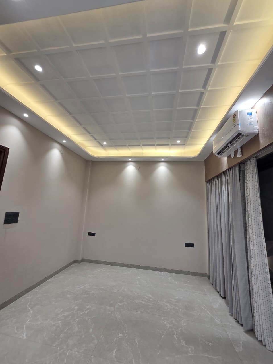 लग्ज़री 5 BHK कोठी